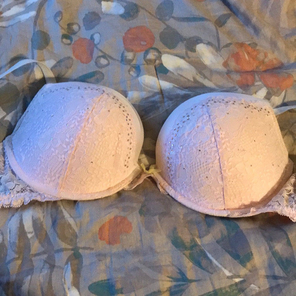 36DDD Dream Angel Victoria’s Secret bra